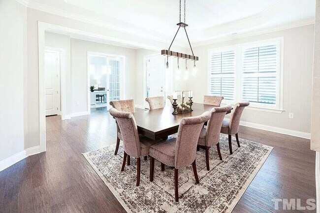 Building Photo - 312 Sweetbriar Rose Ct