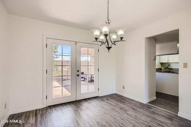 Building Photo - 4865 N Granite Reef Rd