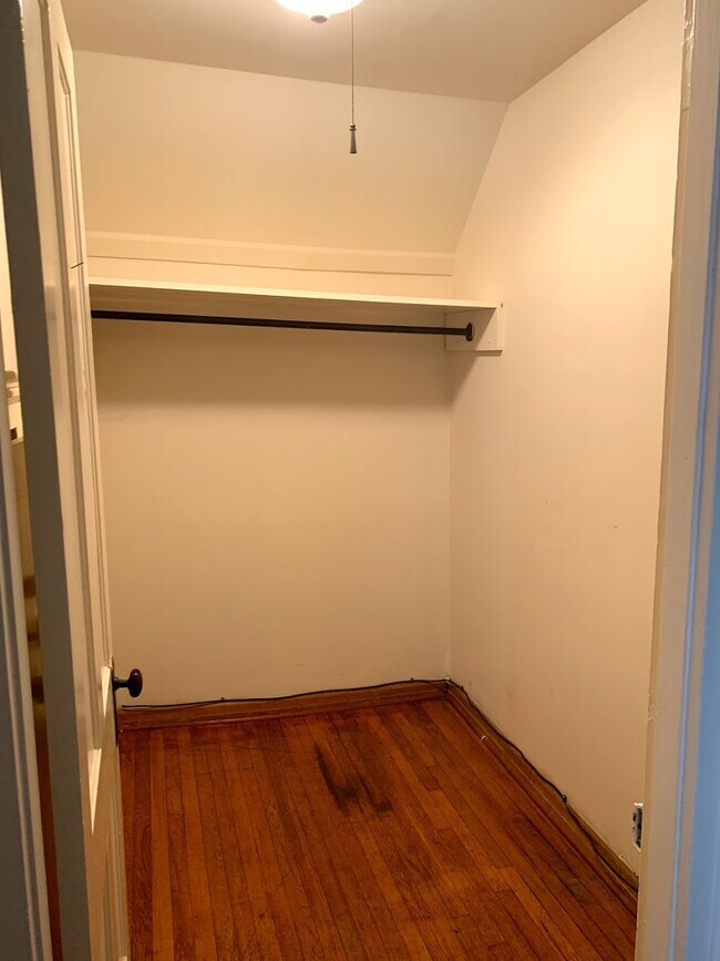 Walk In Closet - 39 Congress St