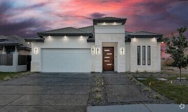 Building Photo - Luxury Living in Hyde Park – Edinburg/McAl...