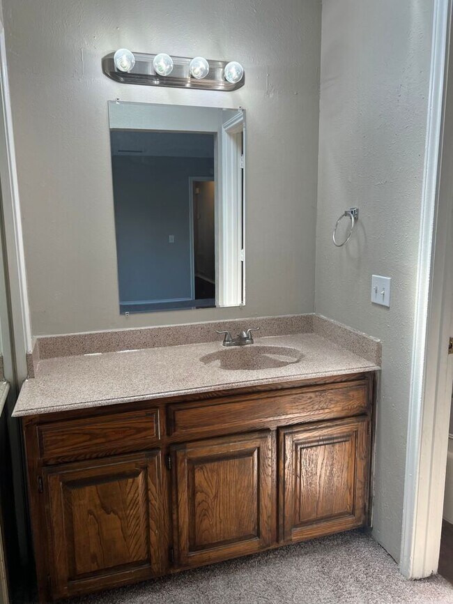 Building Photo - 11815 Garden Terrace Dr