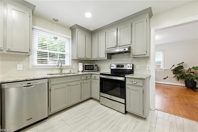 Building Photo - 707 Lipton Dr