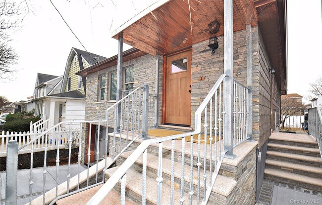 Building Photo - 86-16 262nd St