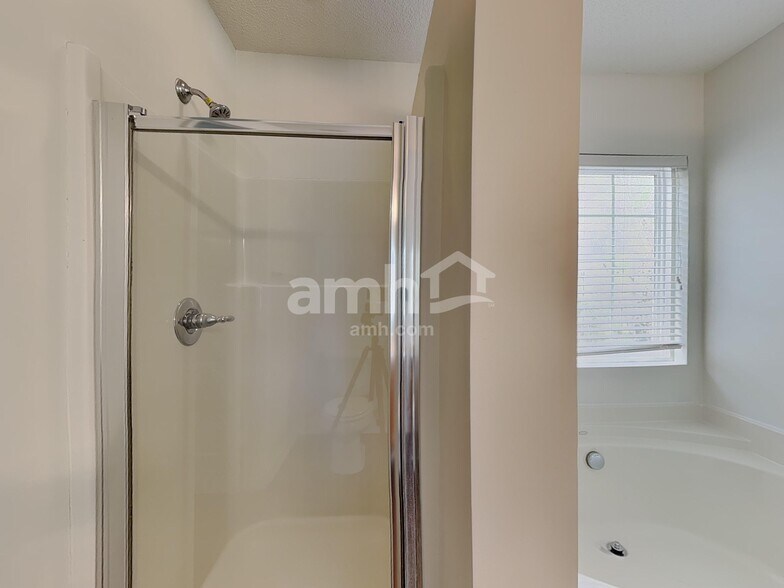 Building Photo - 5955 Ricker Rd