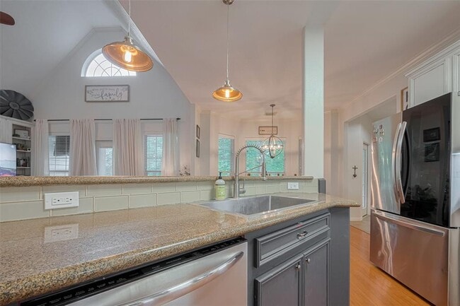 Building Photo - 9072 Grand Lake Estates Dr