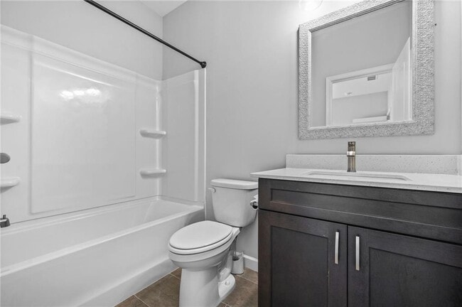 Building Photo - 421 Retreat Ln