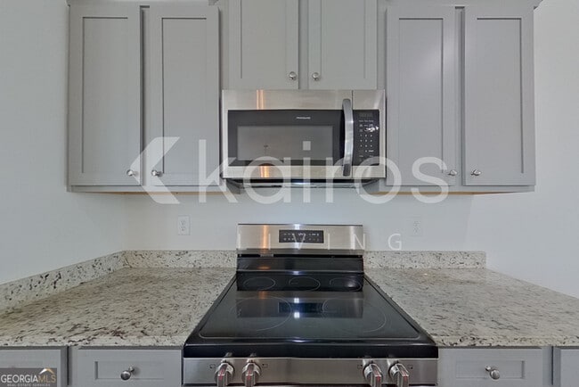 Building Photo - 103 Silver Maple Ln