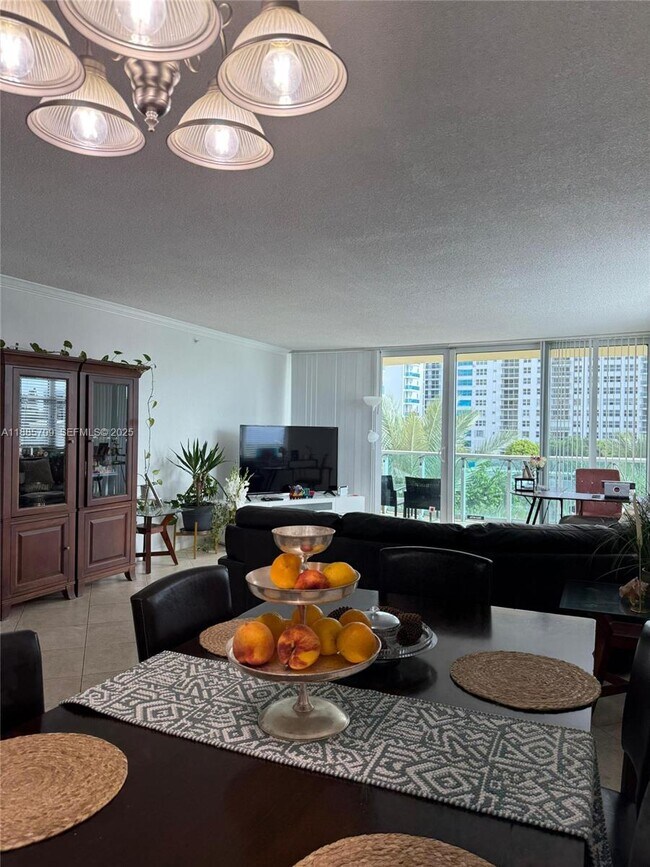 Building Photo - 2501 S Ocean Dr