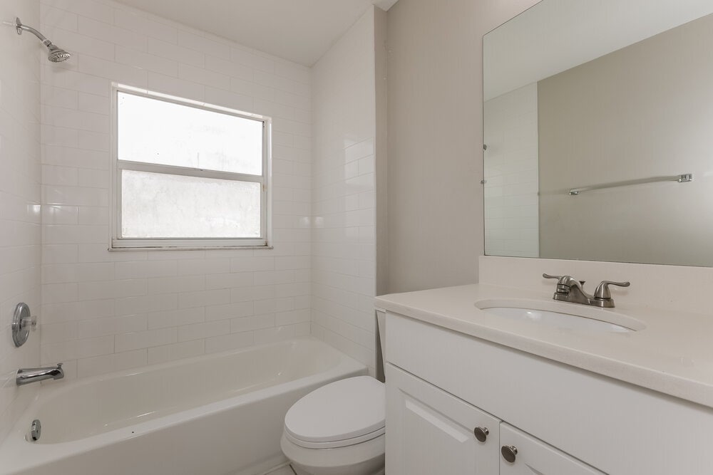 Building Photo - 29611 Birds Eye Dr