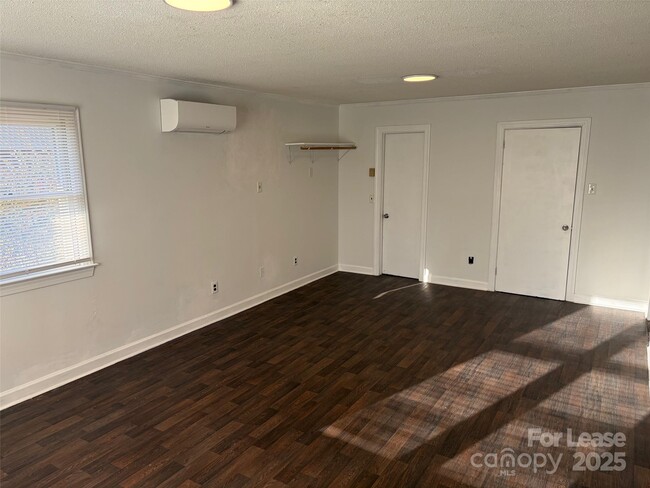 Building Photo - 3712 Tom Greene Rd