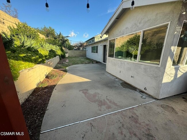 Building Photo - 2261 Birchfield St