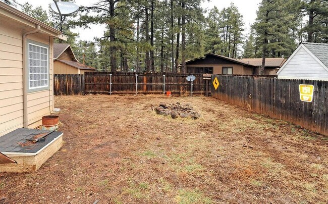 Building Photo - 3139 Buffalo Trail