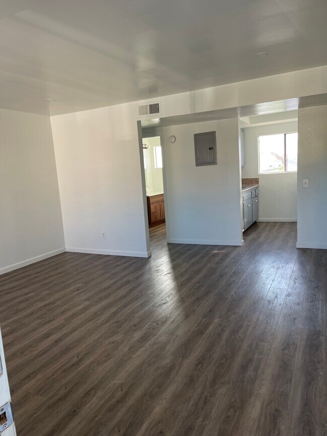 Building Photo - 9250 Wheeler Ct