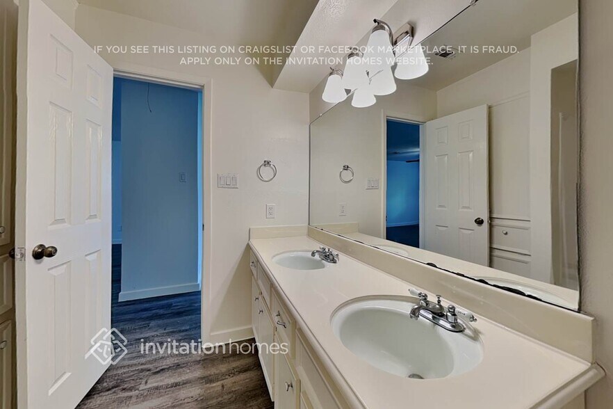 Building Photo - 17502 Sorrell Rdg Dr