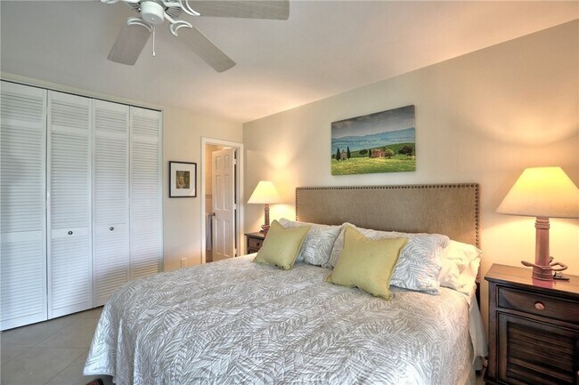Building Photo - 1441 Ocean Dr