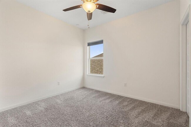 Building Photo - 8712 Slater Dr
