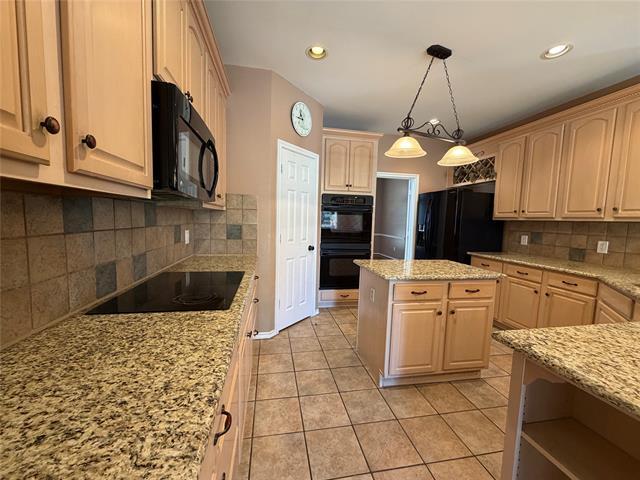 Building Photo - 2610 Jakes Ct