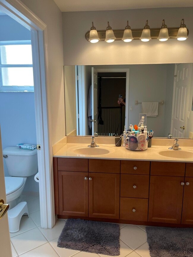 Building Photo - 9828 Stover Way
