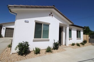 Building Photo - 2343 N Arthur Ave