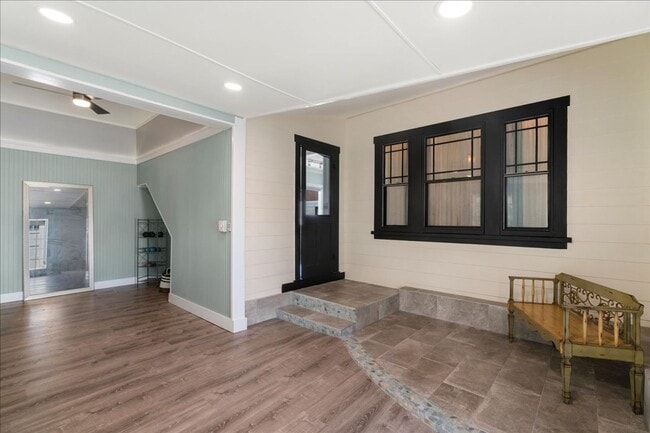 Building Photo - Fully Furnished 2-Bedroom + Loft & Serene ...