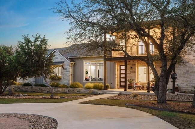 Building Photo - 625B Las Colinas Dr