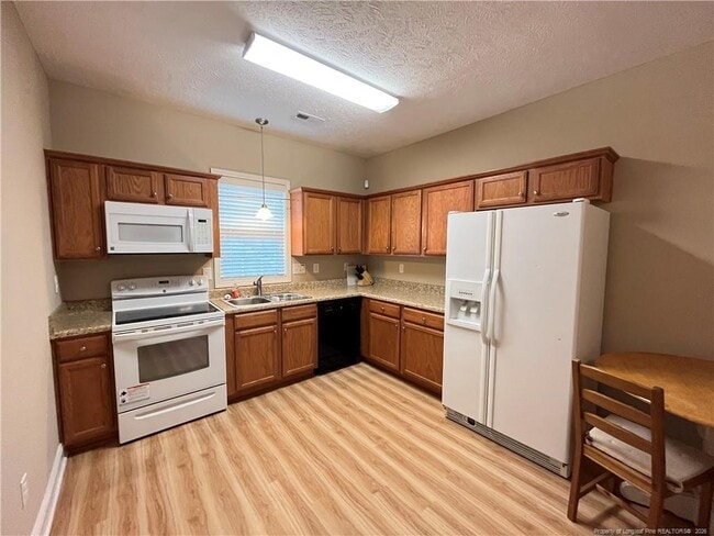 Building Photo - 1324 Jordan St