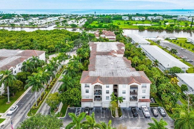 Building Photo - 1302 Tuscany Way