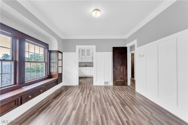 Building Photo - 3274 W 130th St