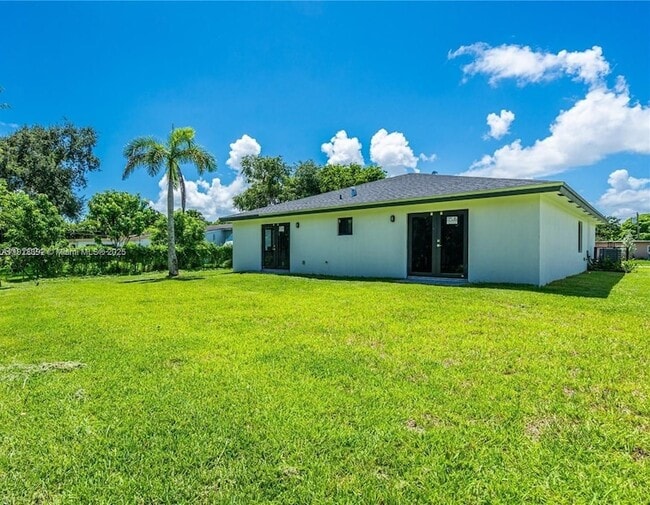 Building Photo - 152 NW 18th St