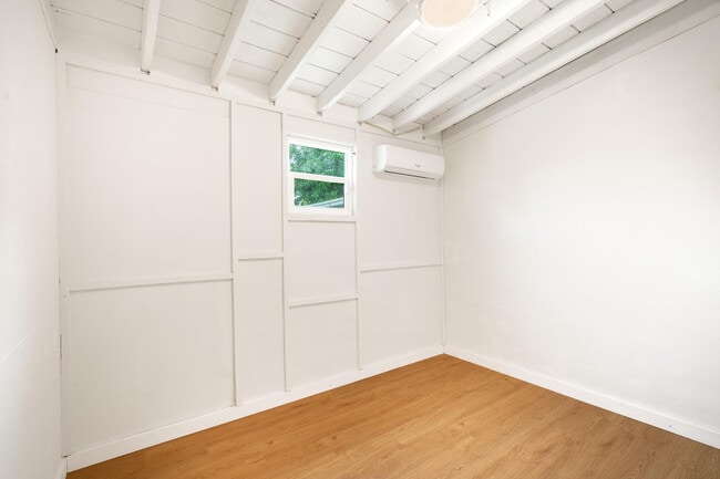 Building Photo - 1640 NW 6th Ave