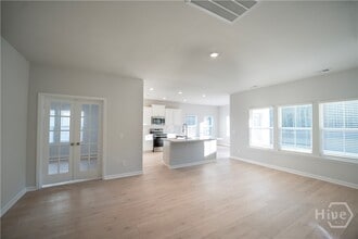 Building Photo - 780 Blue Moon Xing