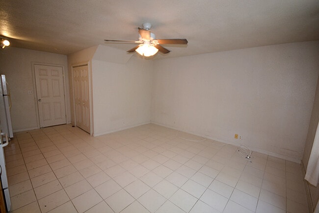 Building Photo - 1751D 10th Ave