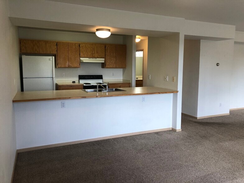 Building Photo - 504 SW City View St