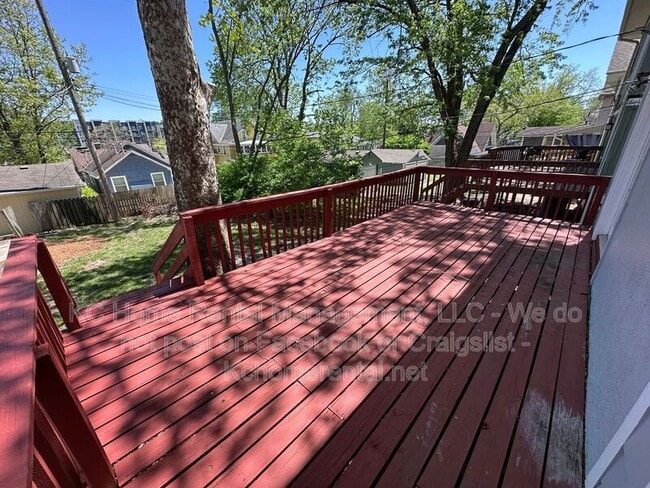 Building Photo - 5105 Walnut St