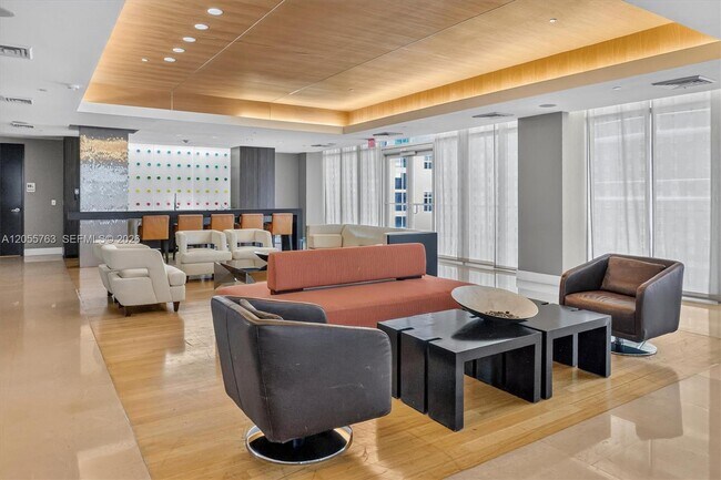 Building Photo - 500 Brickell Ave
