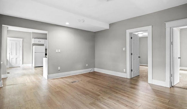 Building Photo - Modern 3 Bed 1 Bath - SECTION 8