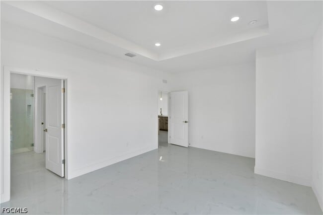 Building Photo - 1144 Edelweiss St E