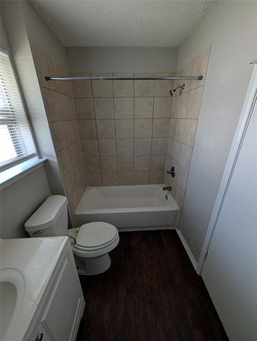 Building Photo - 2625 Putnam St