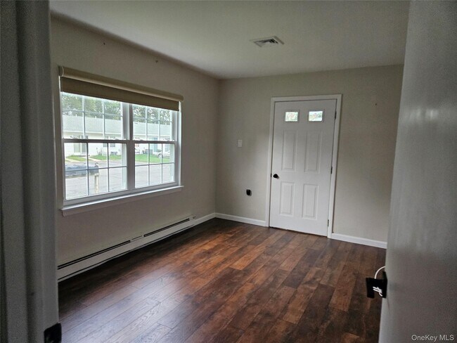 Building Photo - 232 Blackpool Ct