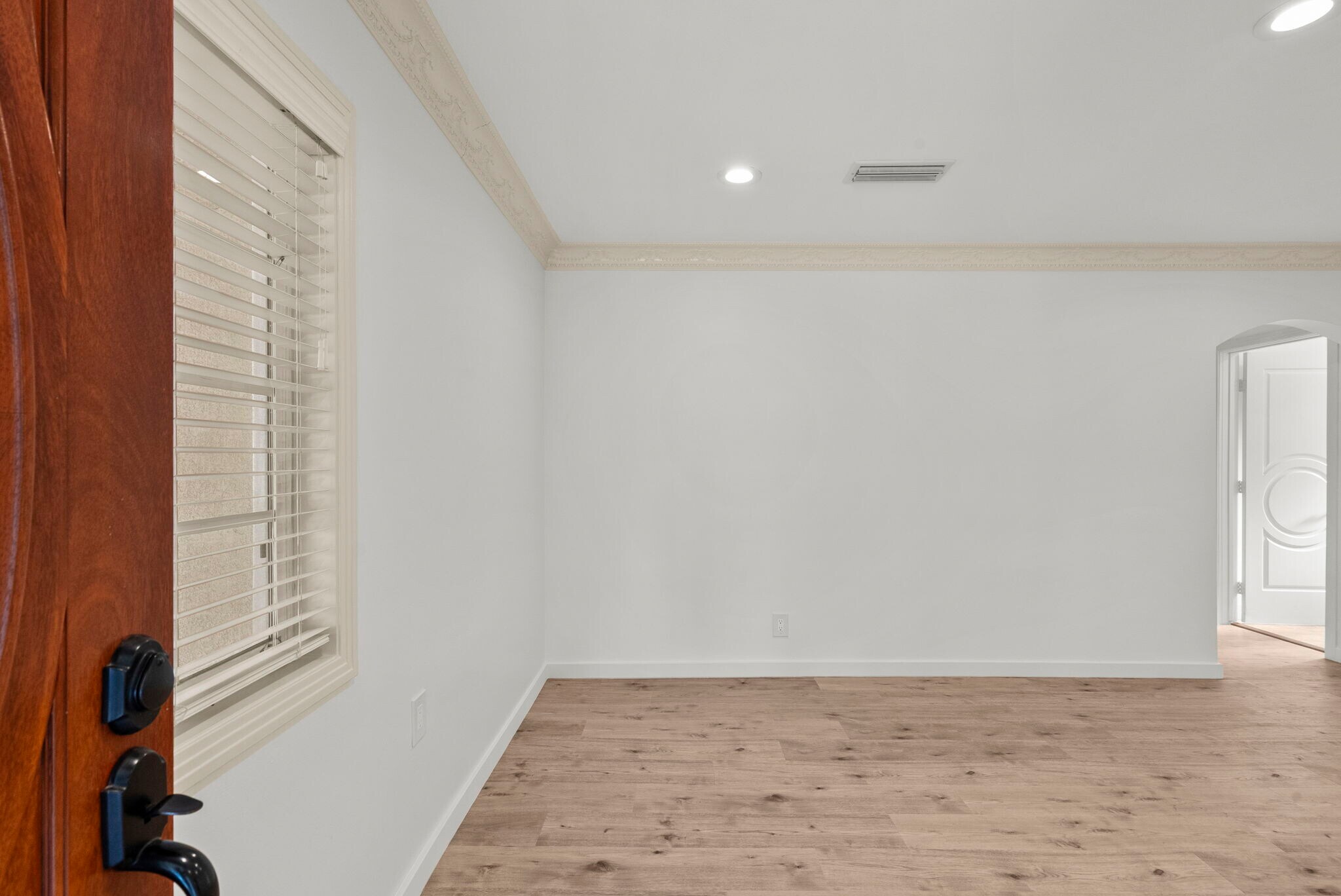 Building Photo - 18621 Bryant St