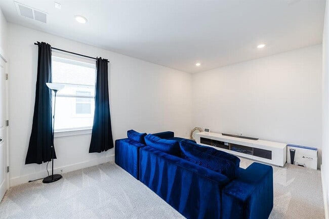 Building Photo - 2905 Canto Trce