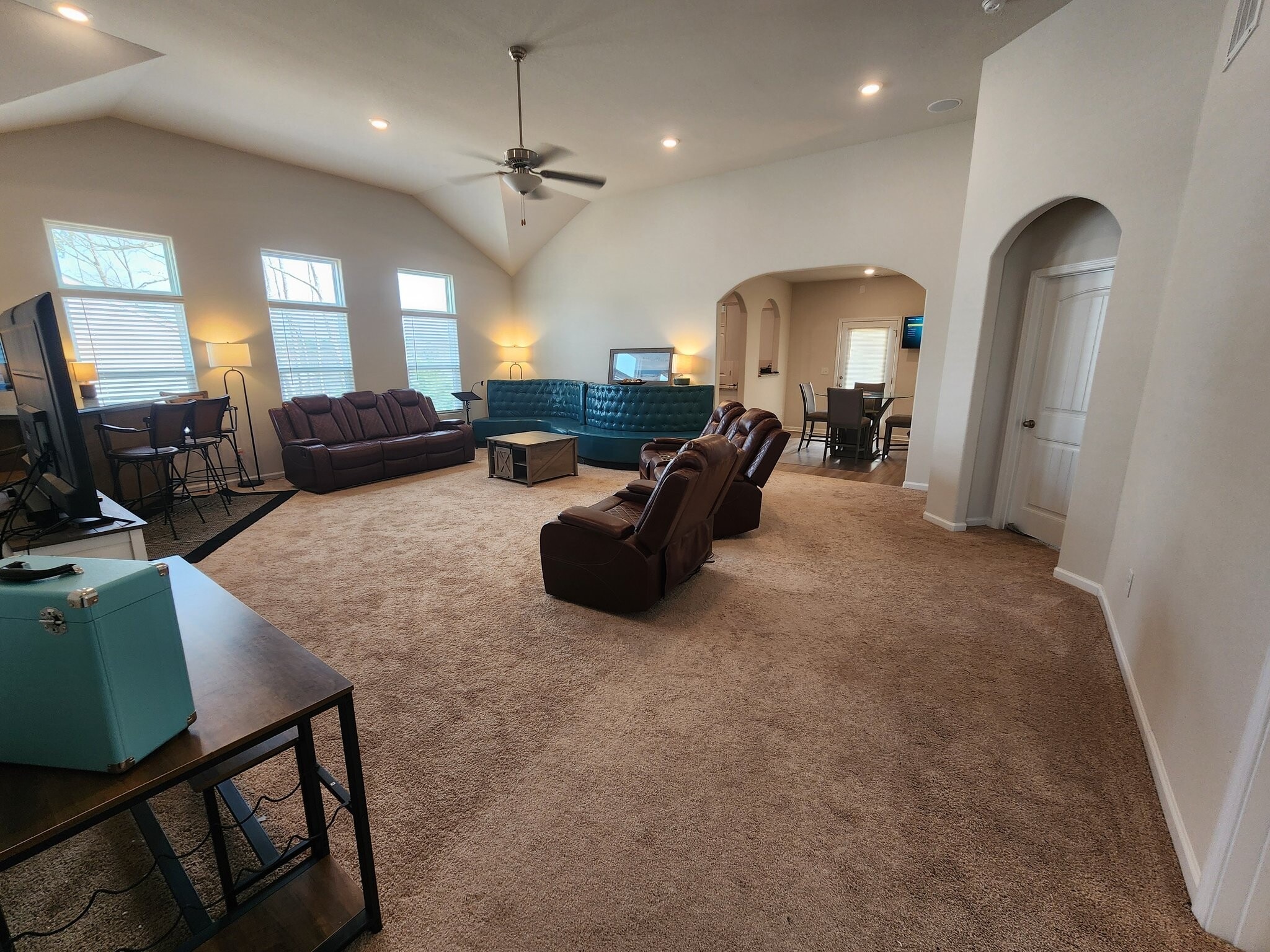 Building Photo - 30 Atlas Dr
