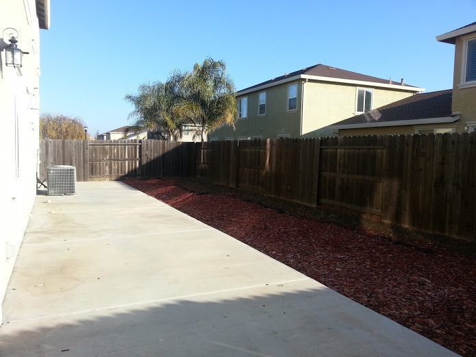 Building Photo - 348 Anemone Ct