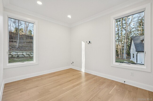 Building Photo - 400 Phillips Hill Rd