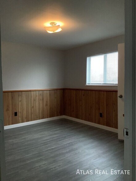 Building Photo - 1417 S Biscay Way