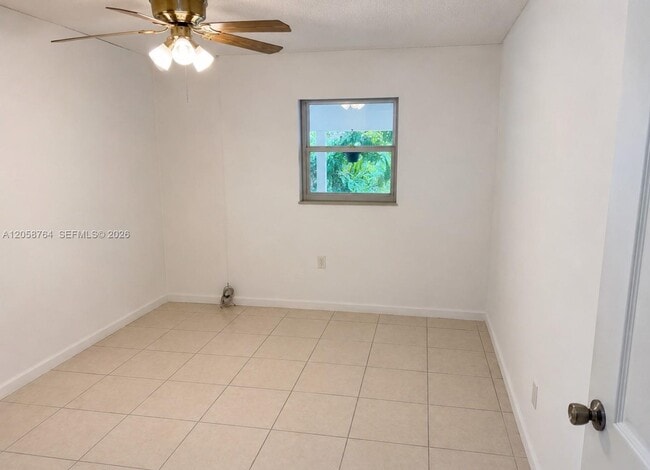 Building Photo - 1051 S 37th St