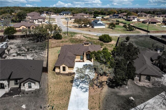 Building Photo - 315 Bluestem Cove