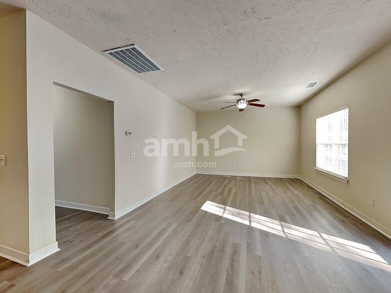 Building Photo - 908 Cabernet Trl