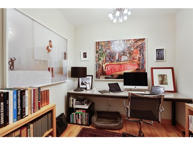 Building Photo - 901 S 2nd St