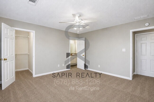 Building Photo - 5868 Amerson Ln